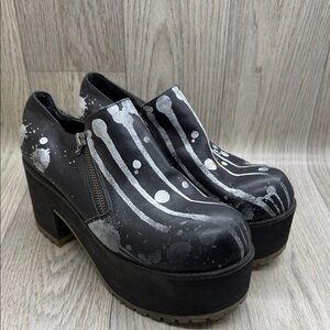 Sofia Black and White Platform Shoes